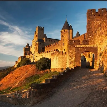 Апартаменты Au Pied De La Cite Medievale - Le 127 Каркассон